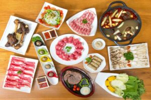 Bay thẳng đến Nội Mông, trải nghiệm làm dân du mục thưởng thức thịt cừu