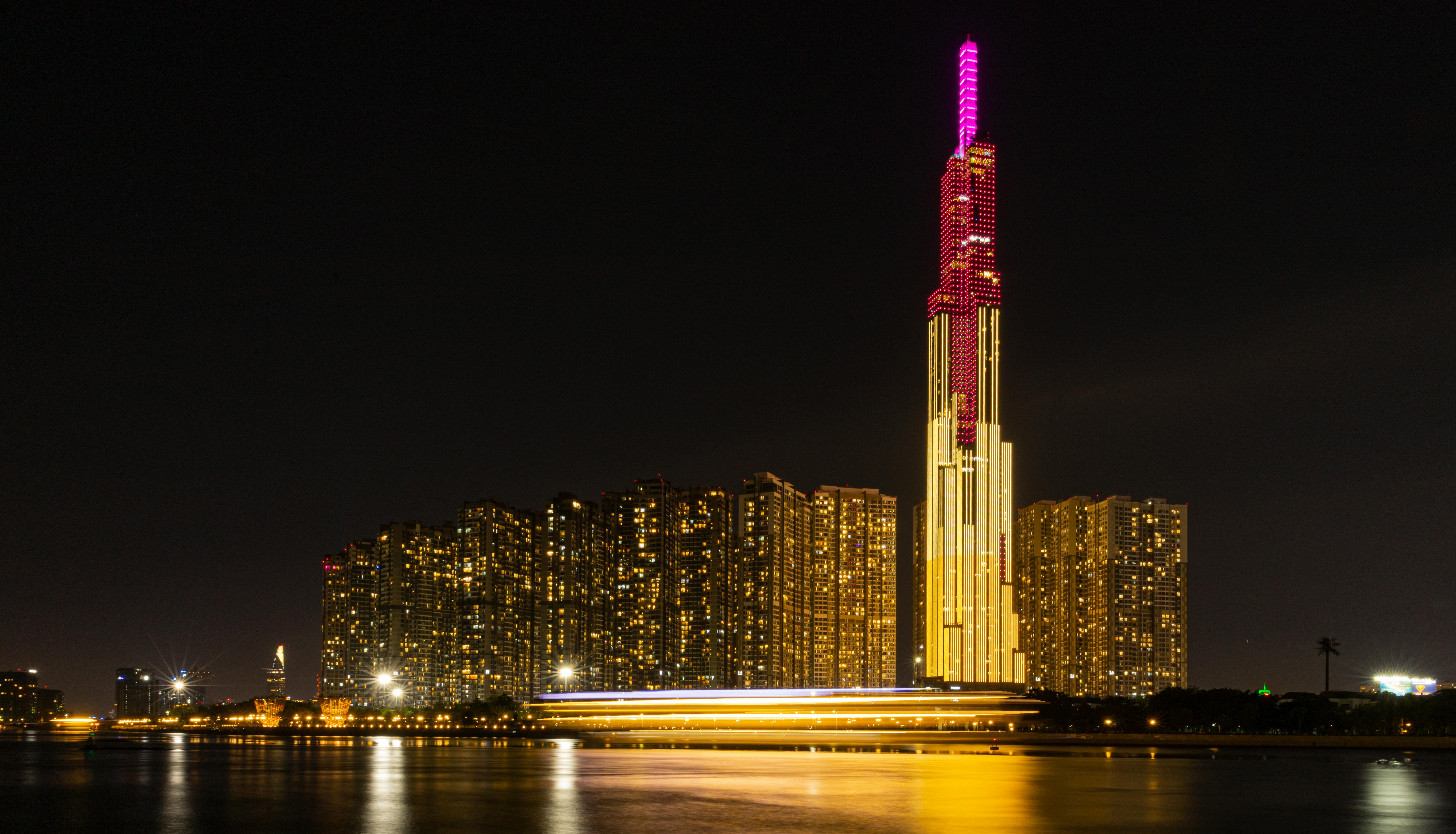 Ăn chơi gì ở The Landmark 81 Sài Gòn?